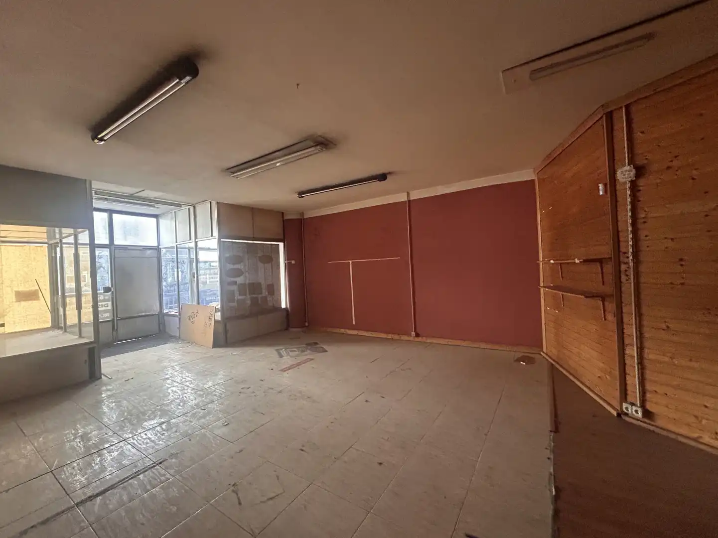Local en venta en Oviedo 