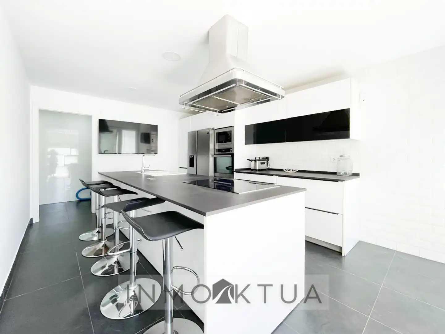 Kitchen of Detached homes for sale in Jerez de la Frontera  with Air Conditioner, Private garden and Terrace