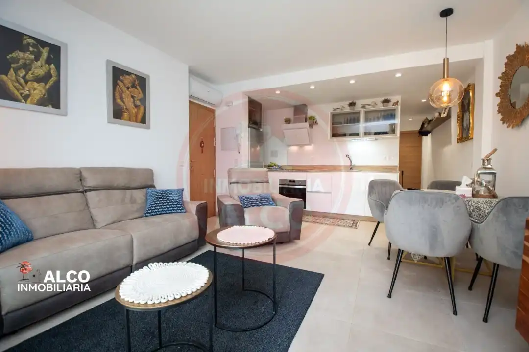 Sala d'estar de Pis en venda en Torrox amb Aire condicionat, Terrassa i Traster