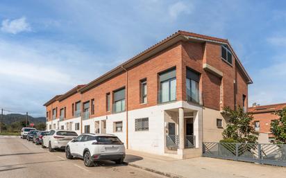 Vista exterior de Casa adosada en venda en Sentmenat amb Aire condicionat i Terrassa