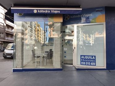 Local comercial en alquiler en Calle Azorin