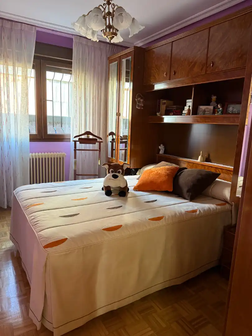 Schlafzimmer von Wohnung zum Verkauf in Oviedo  mit Heizung, Terrasse und Abstellraum