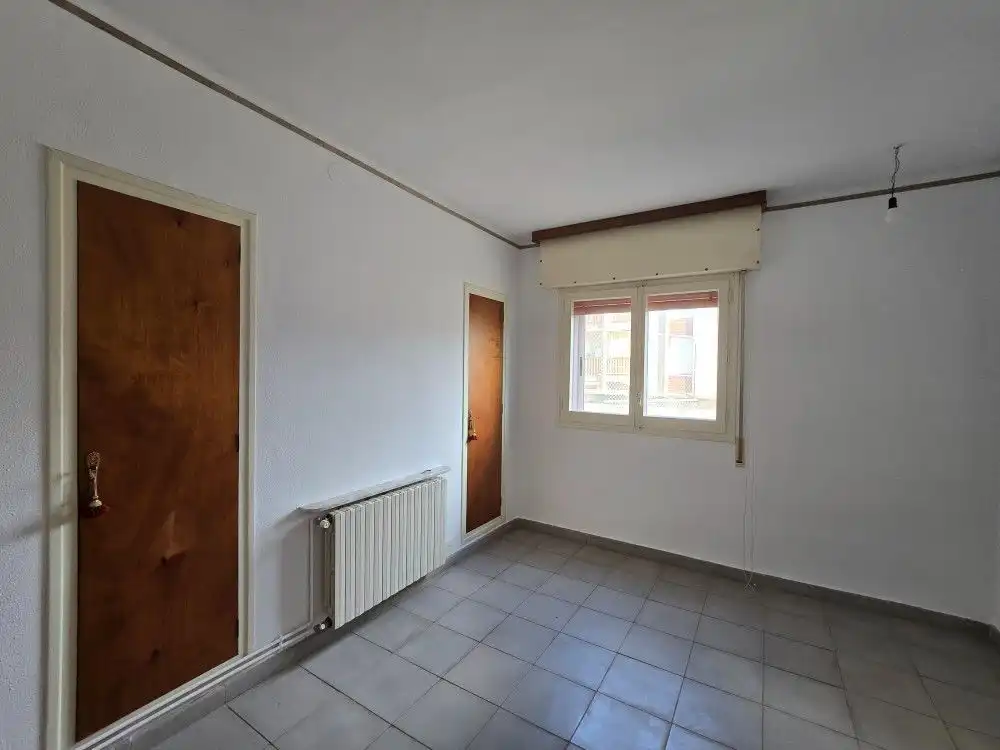 Schlafzimmer von Wohnung zur Miete in Jaca mit Abstellraum