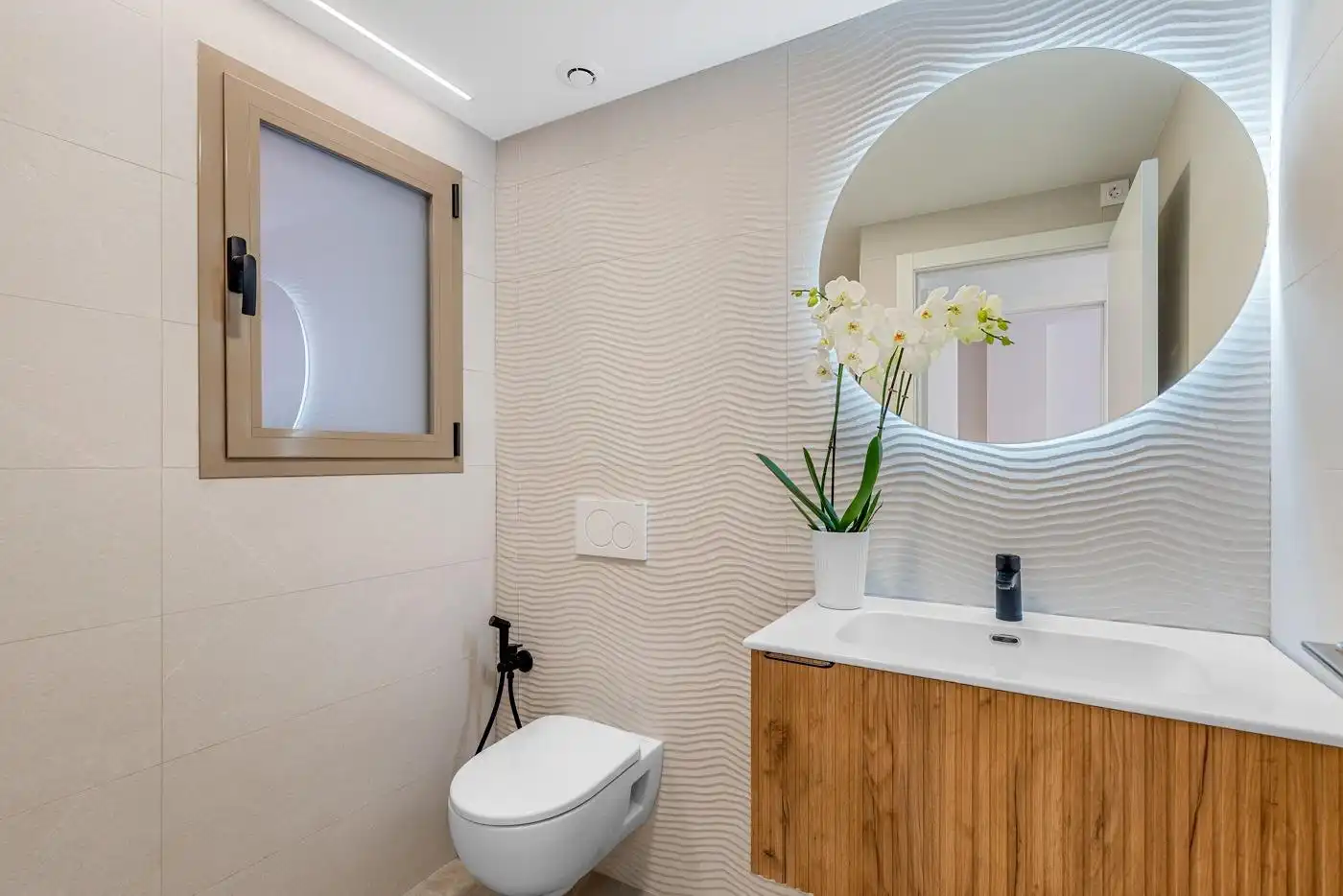 Bathroom of Ground floor for sale in Jacarilla  with Terrace, Storage room and Community pool