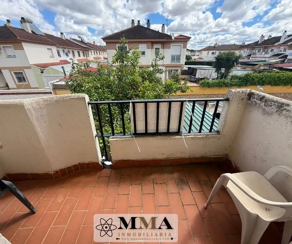Terrassa de Casa adosada en venda en Aljaraque amb Calefacció