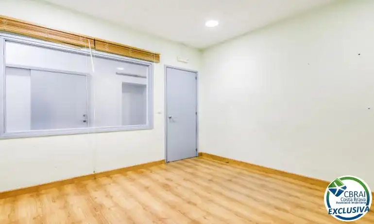 Business premises for sale in Carrer del Doctor Alexander Fleming, imagen 8