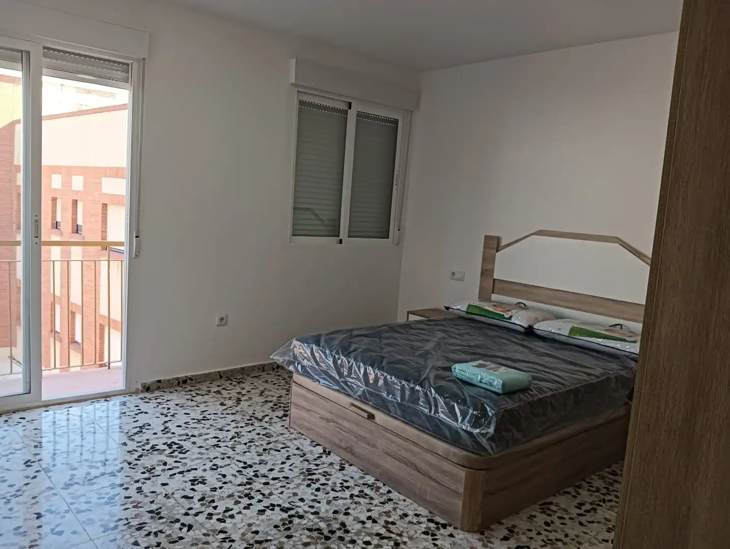 Schlafzimmer von Wohnung zur Miete in Pinos Puente mit Möbliert