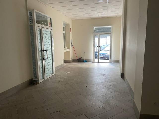 Local comercial en Alquiler en Pedro Salvador - Las Palmeritas