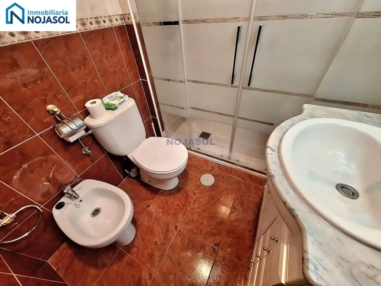 Bany de Apartament en venda en Noja amb Calefacció, Terrassa i Moblat