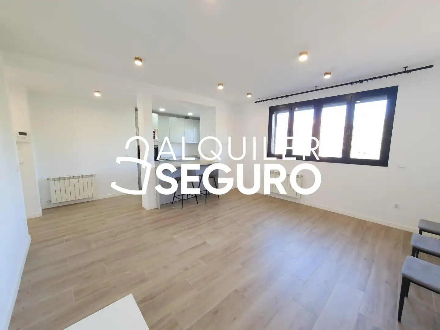 Flat for rent in Madrid  with Air Conditioner, Heating and Terrace