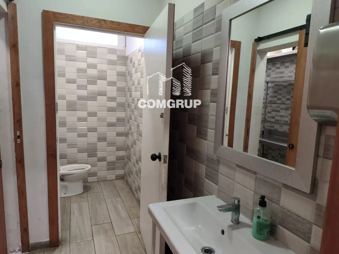 Local comercial en traspaso en Montgat, imagen 15