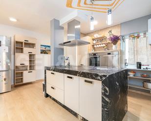 Kitchen of Apartment for sale in Vigo 
