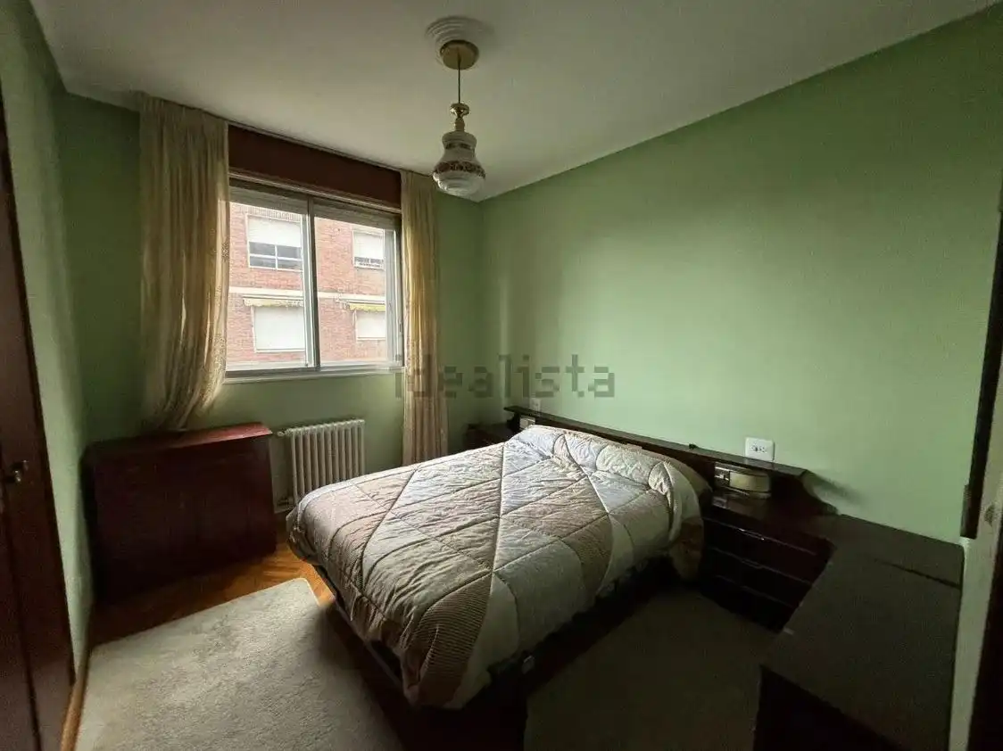 Schlafzimmer von Wohnung zum Verkauf in Ourense Capital  mit Heizung, Privatgarten und Parkett