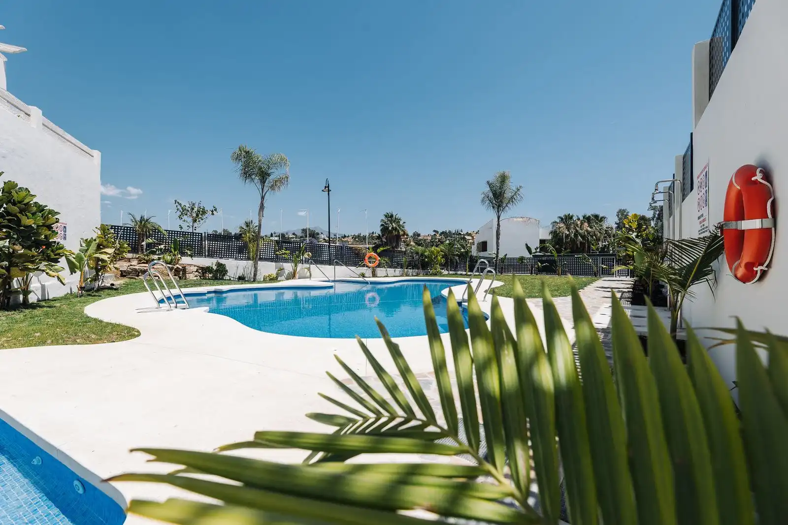 Reihenhaus mit Pool zum Verkauf in Calle Benalauria 11