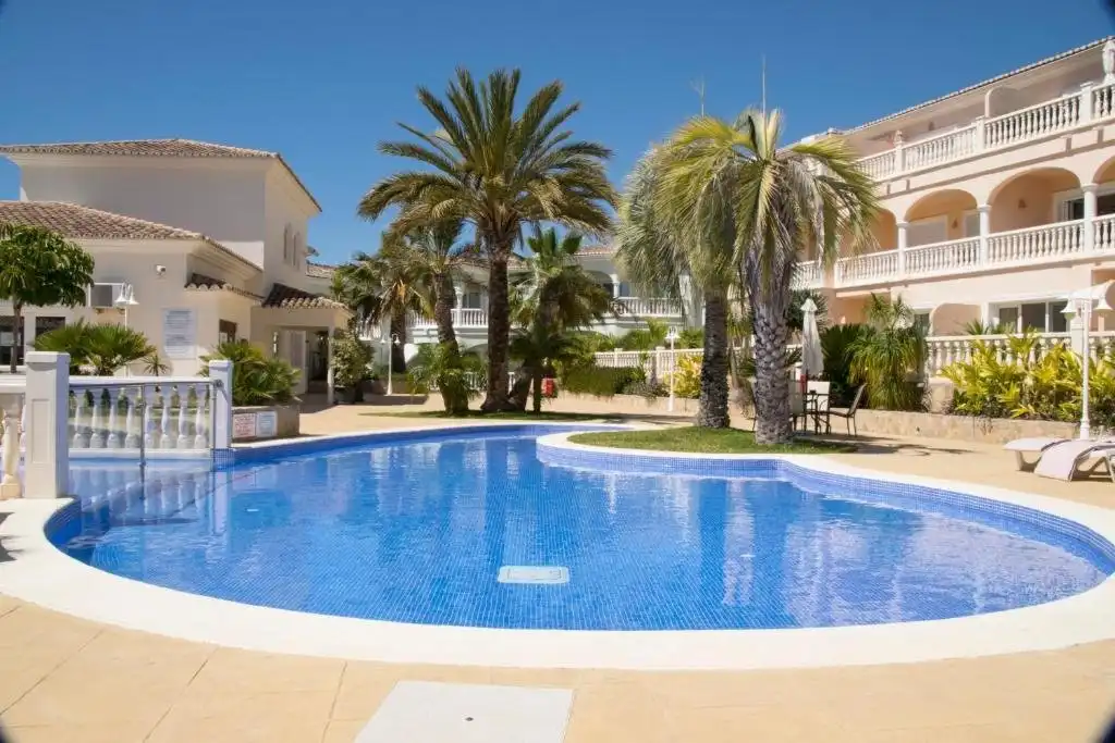 Piscina de Apartamento en venta en Benissa con Aire acondicionado, Jardín privado y Terraza