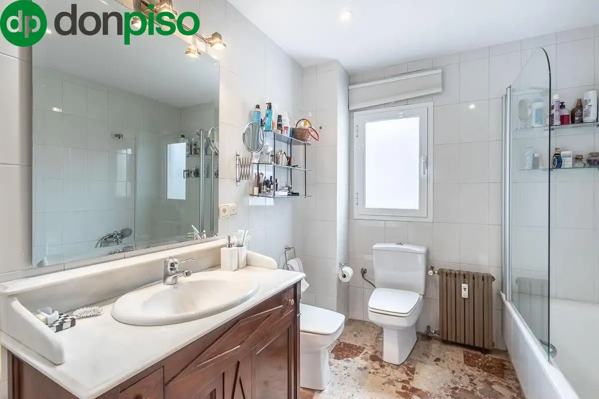 Apartament amb terrassa en venda a Calle ANGEL BARRIOS 1, imagen 20