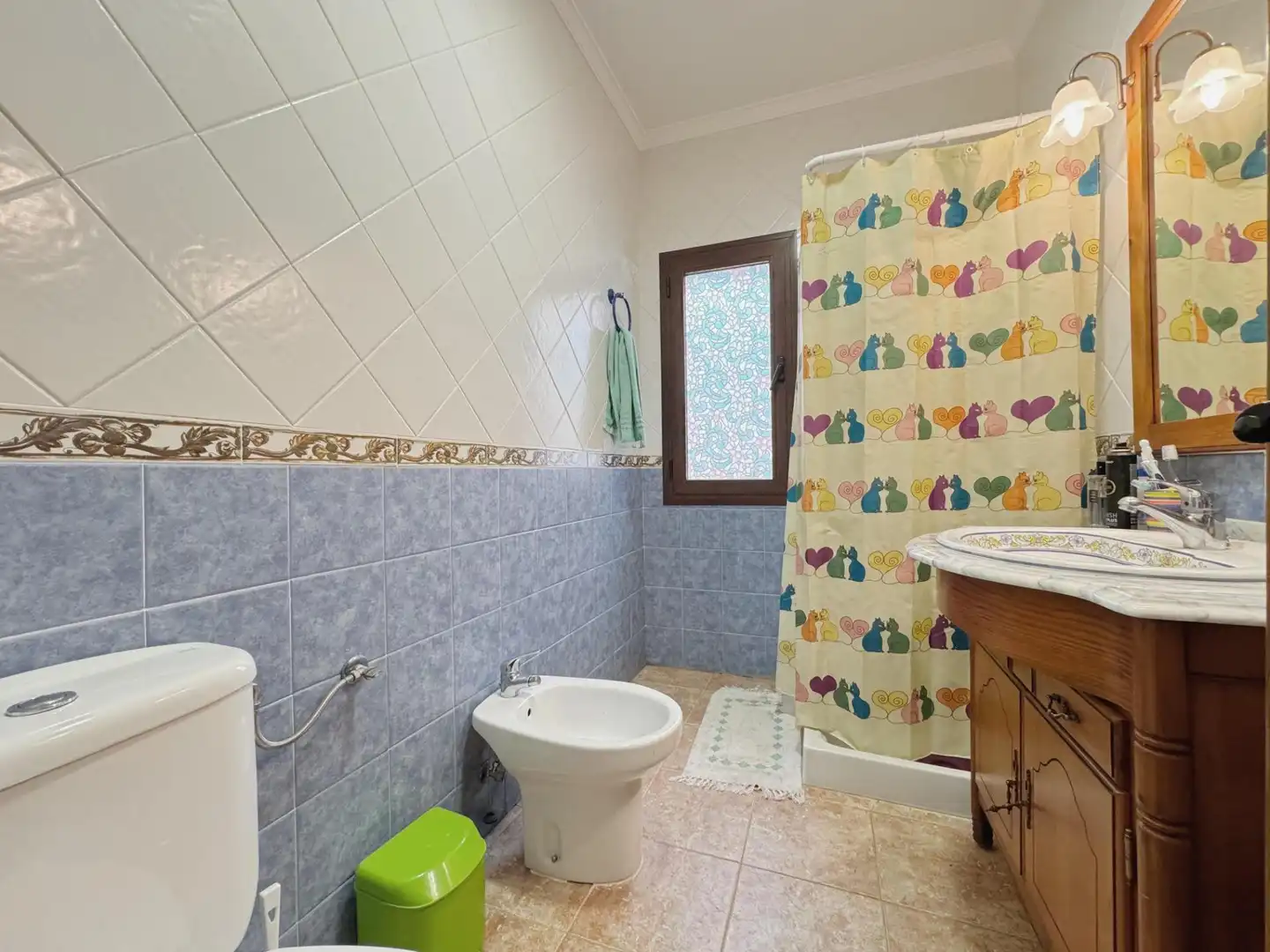 Bathroom of Flat for sale in Padules  with Air Conditioner, Heating and Terrace