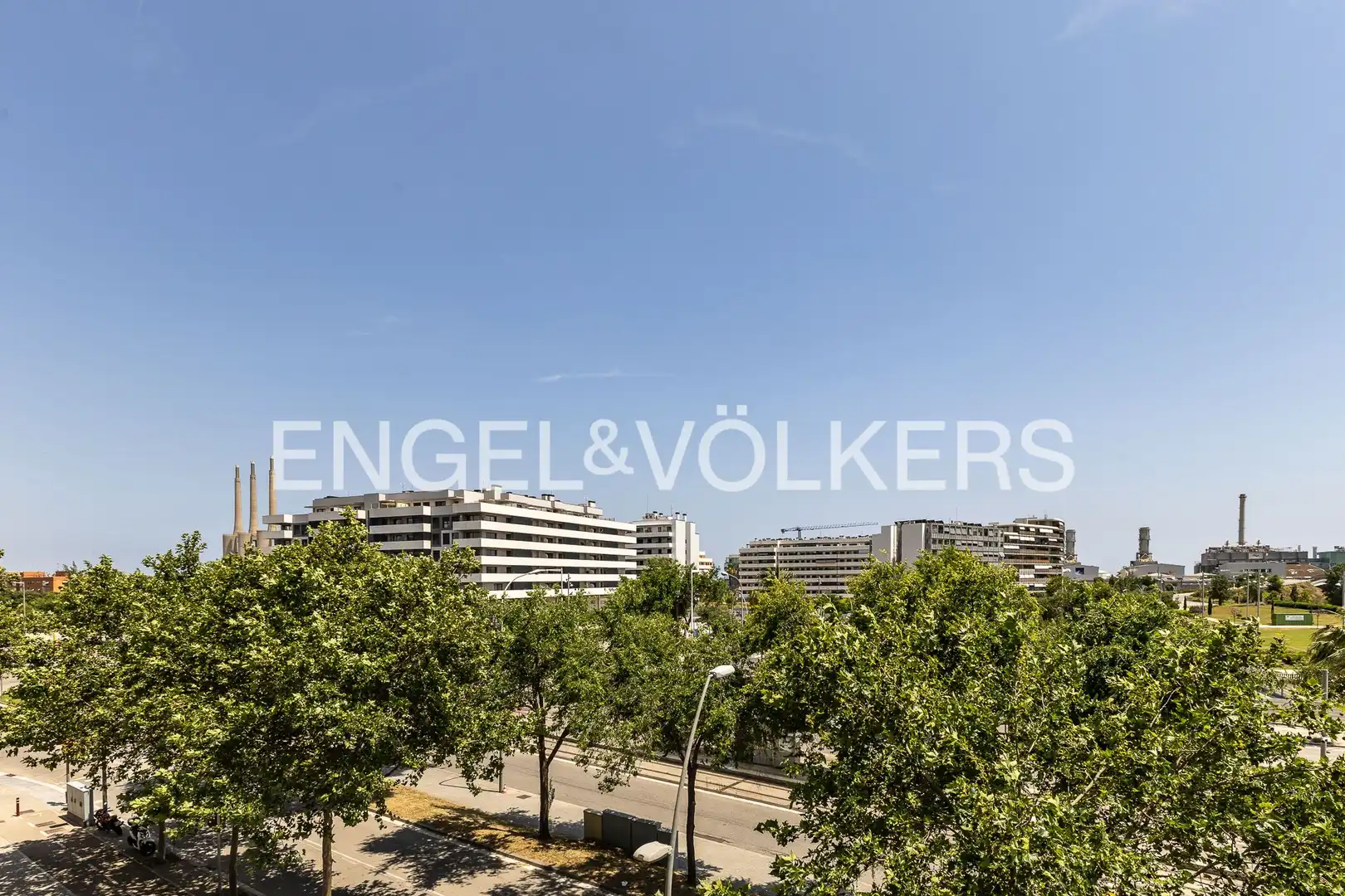 Exterior view of Flat for sale in Sant Adrià de Besòs  with Air Conditioner, Heating and Parquet flooring