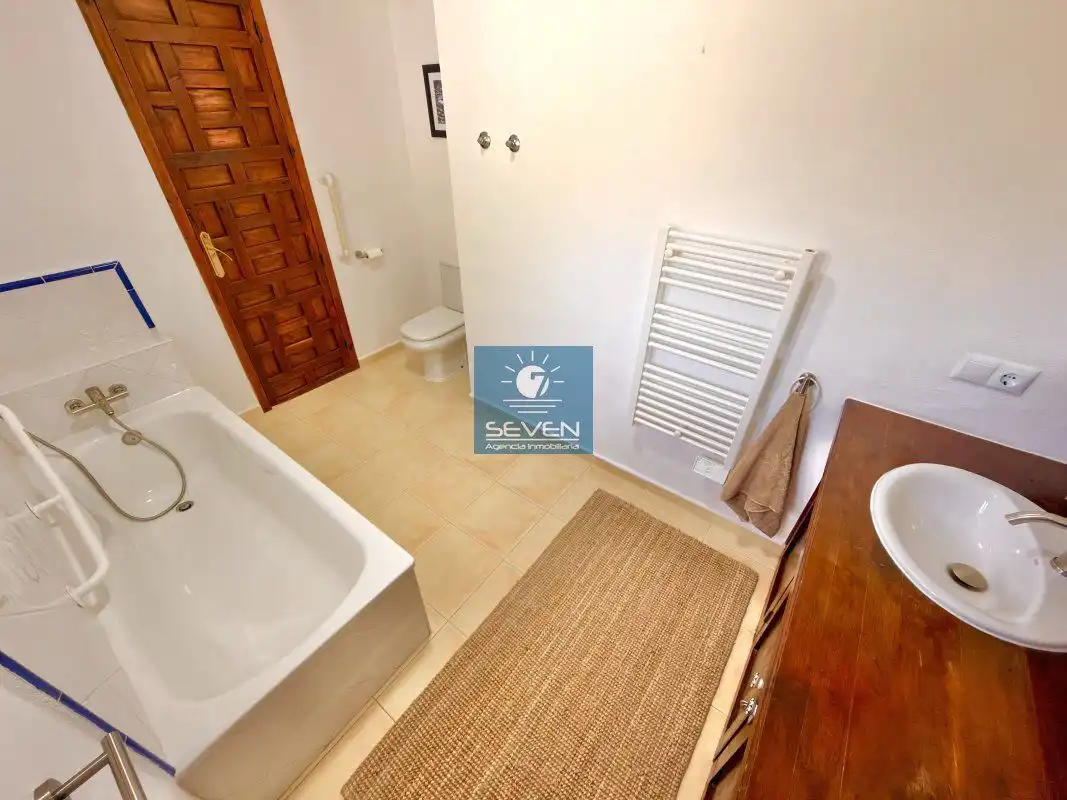 Baño de Casa o chalet en venta en Almuñécar con Aire acondicionado, Calefacción y Jardín privado