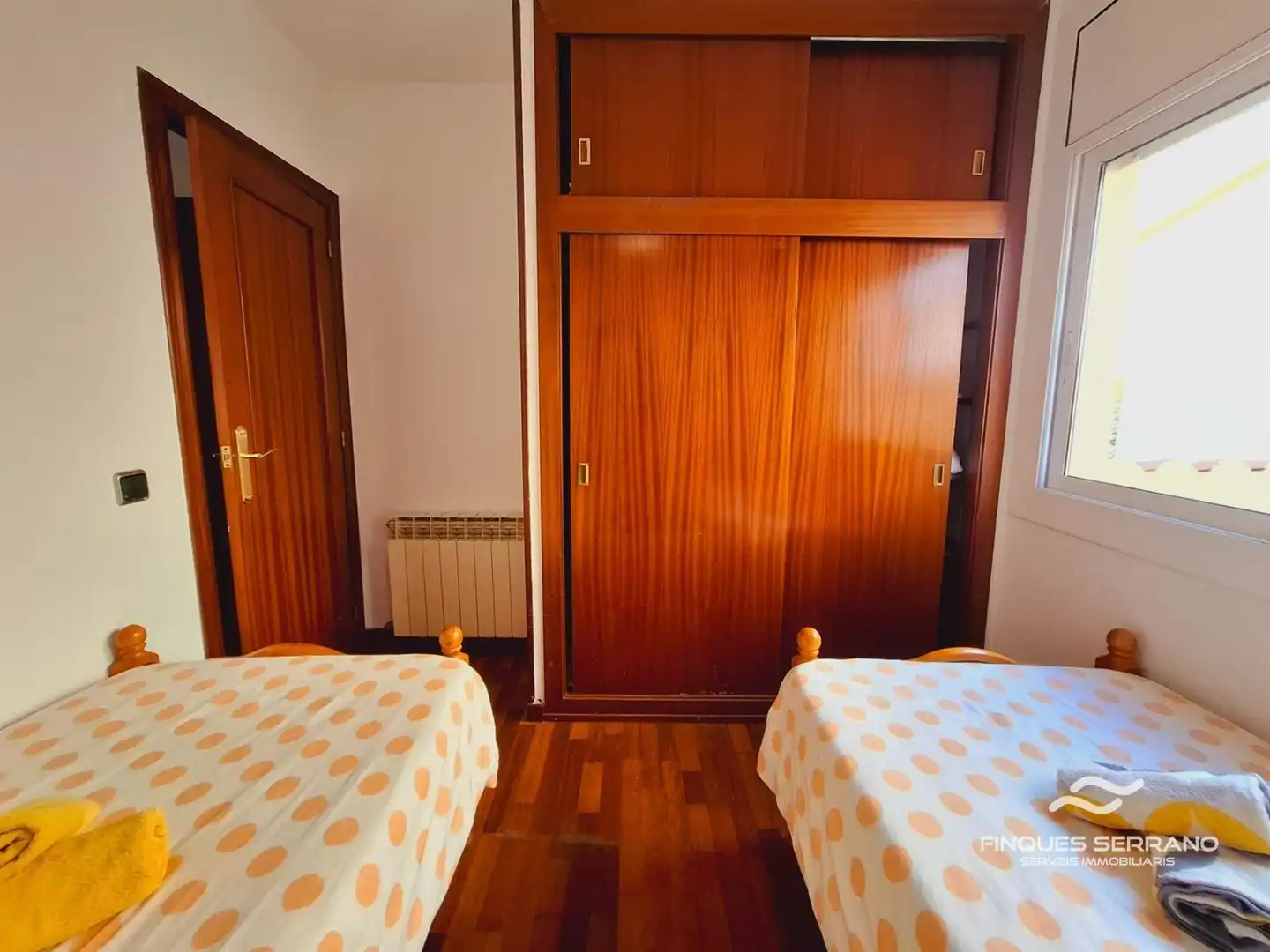 Habitación de Casa adosada en venta en Calafell con Calefacción, Terraza y Piscina