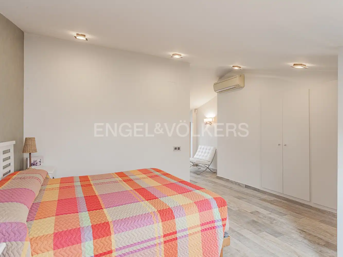 Habitación de Piso en venta en Sabadell con Aire acondicionado, Calefacción y Jardín privado