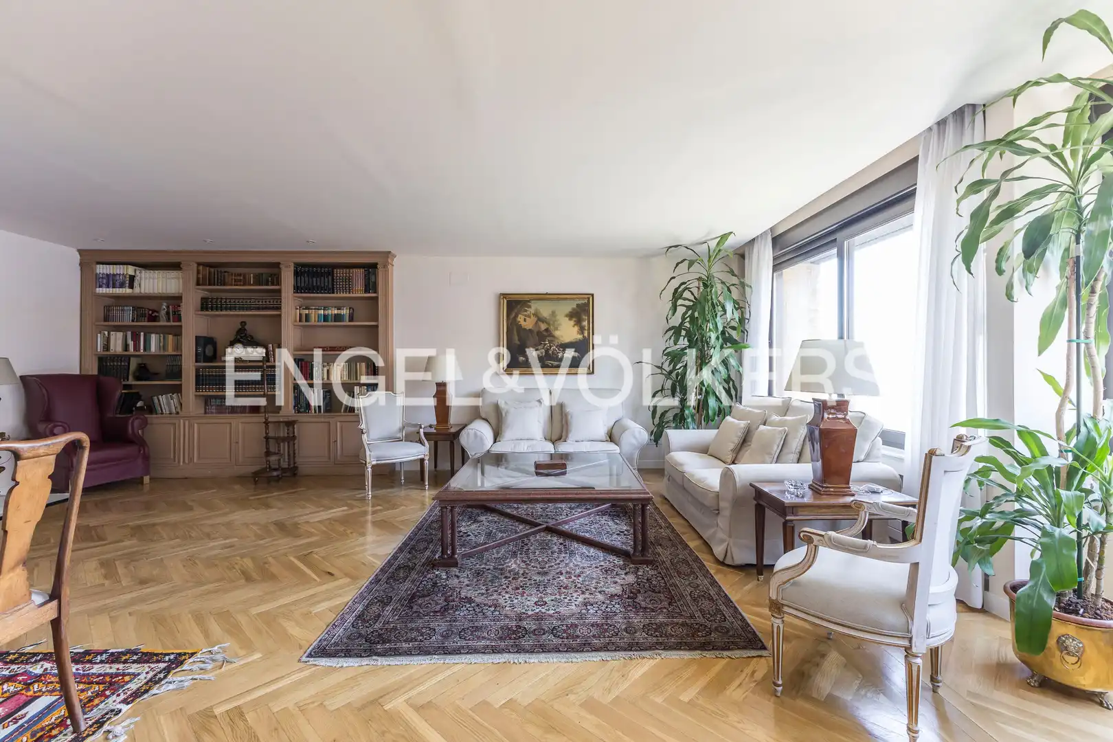 Wohnzimmer von Wohnung zum Verkauf in Madrid mit Klimaanlage, Heizung und Parkett