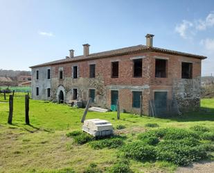 Vista exterior de Finca rústica en venda en Santa Maria de Palautordera amb Jardí privat