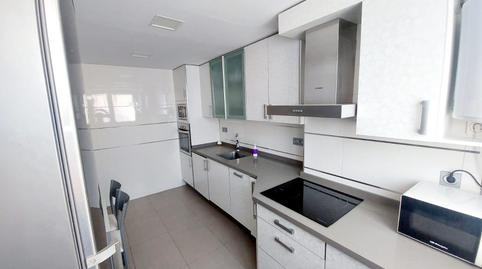 Foto 2 de Piso de alquiler en Avenida Marconi, Paseo Marítimo - San José - La Laguna,  Cádiz Capital