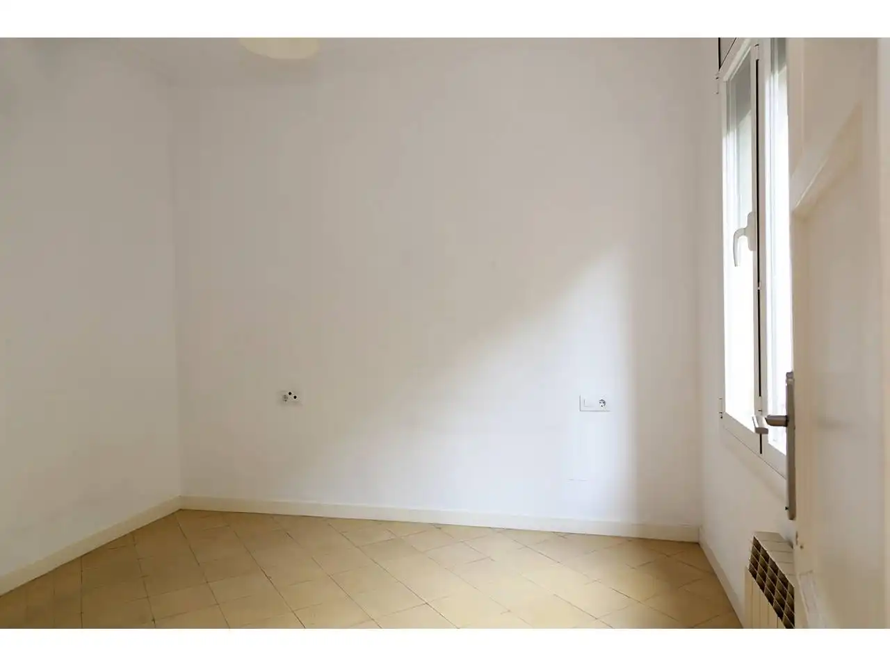 Piso con ascensor en venta en Calle Casanova, imagen 4