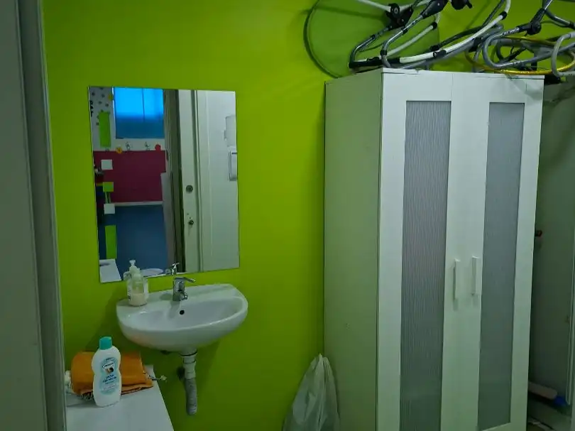 Badezimmer von Geschaftsraum zum Verkauf in Valdemoro mit Klimaanlage, Heizung und Möbliert