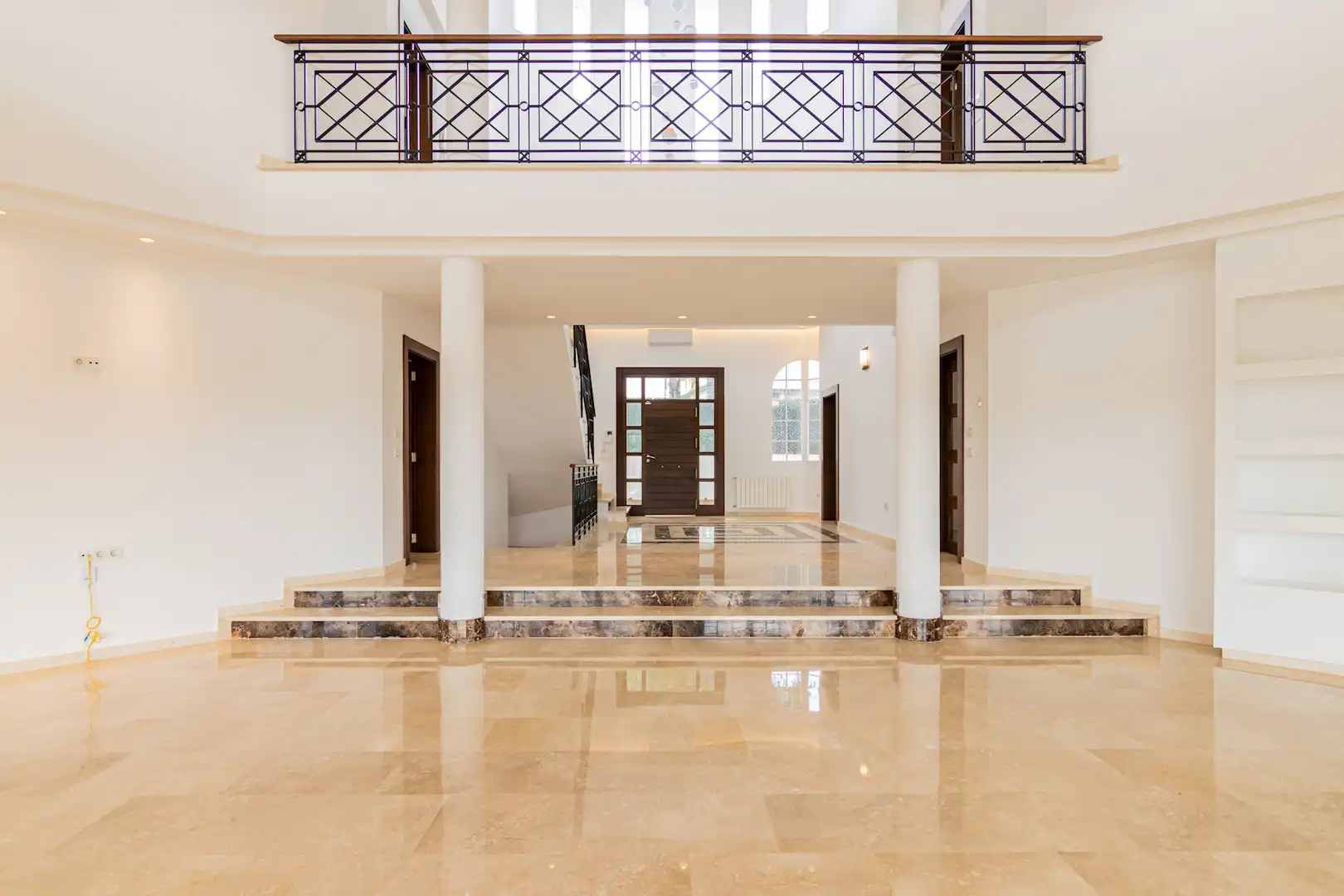 Chalet con piscina en venta en Pueblo - Urbanizaciones, imagen 2