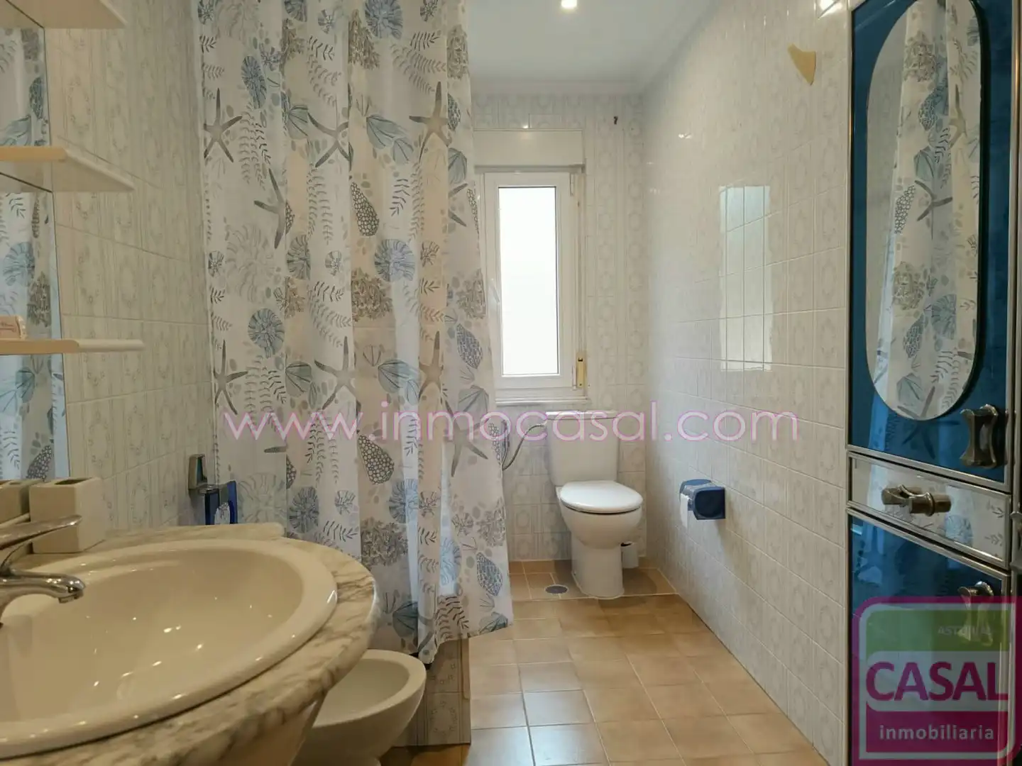 Bathroom of Flat for rent in Aller  with Heating, Terrace and Storage room