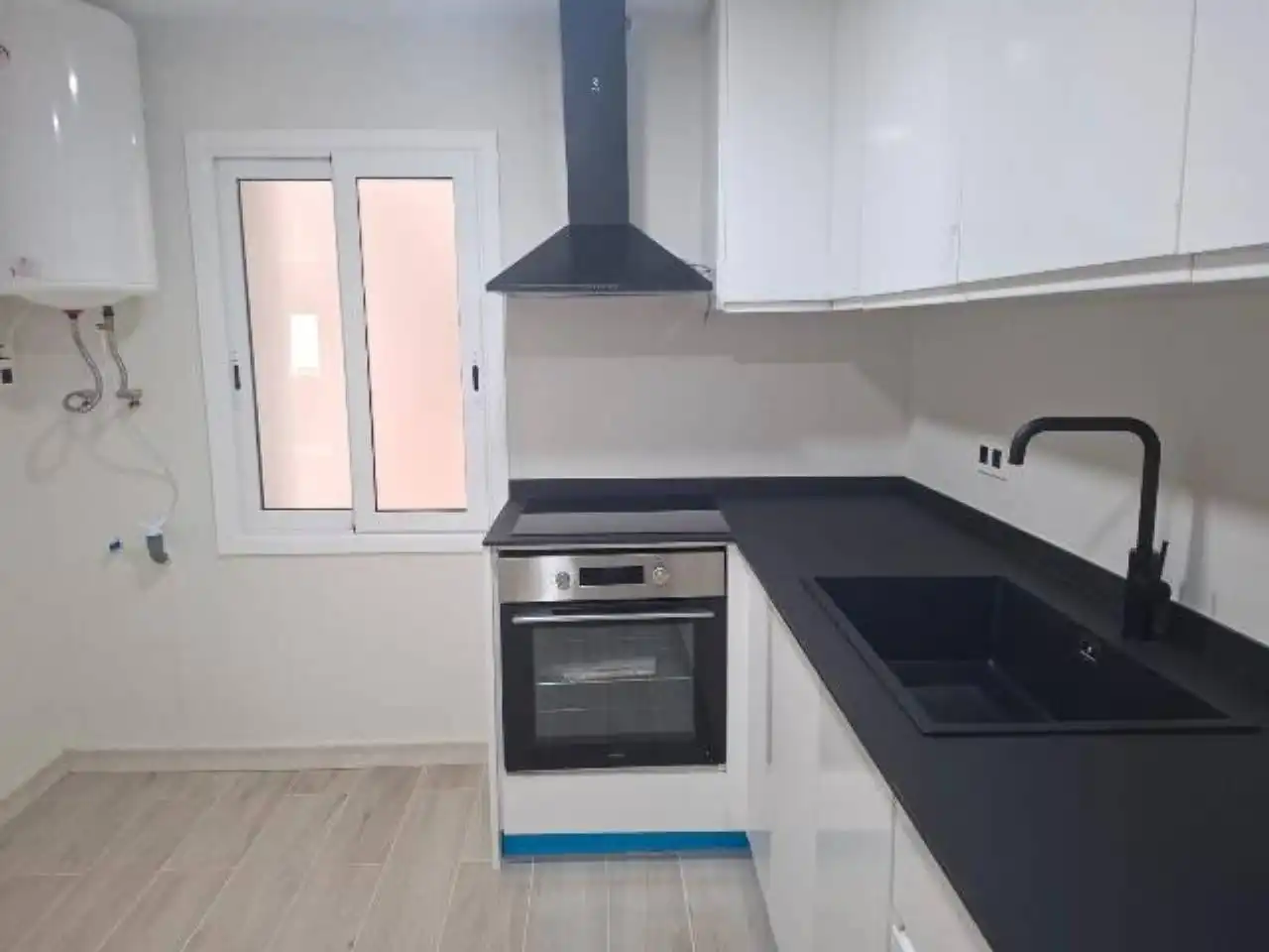 Cocina de Piso en venta en Santa Coloma de Gramenet con Parquet