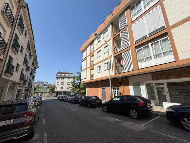 Vista exterior de Piso en venta en Rianxo con Calefacción, Terraza y Trastero