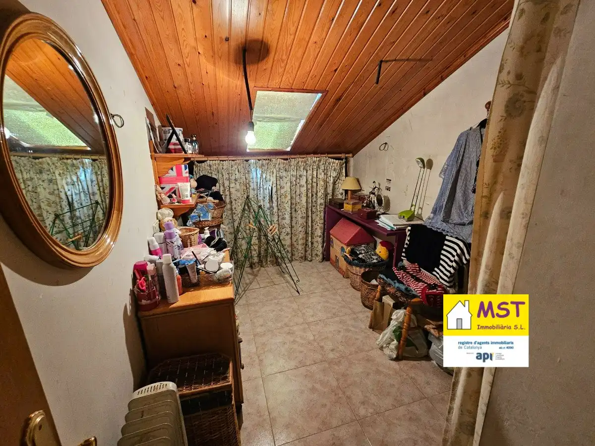 Duplexes for sale in Gironella  with Air Conditioner, Heating and Terrace