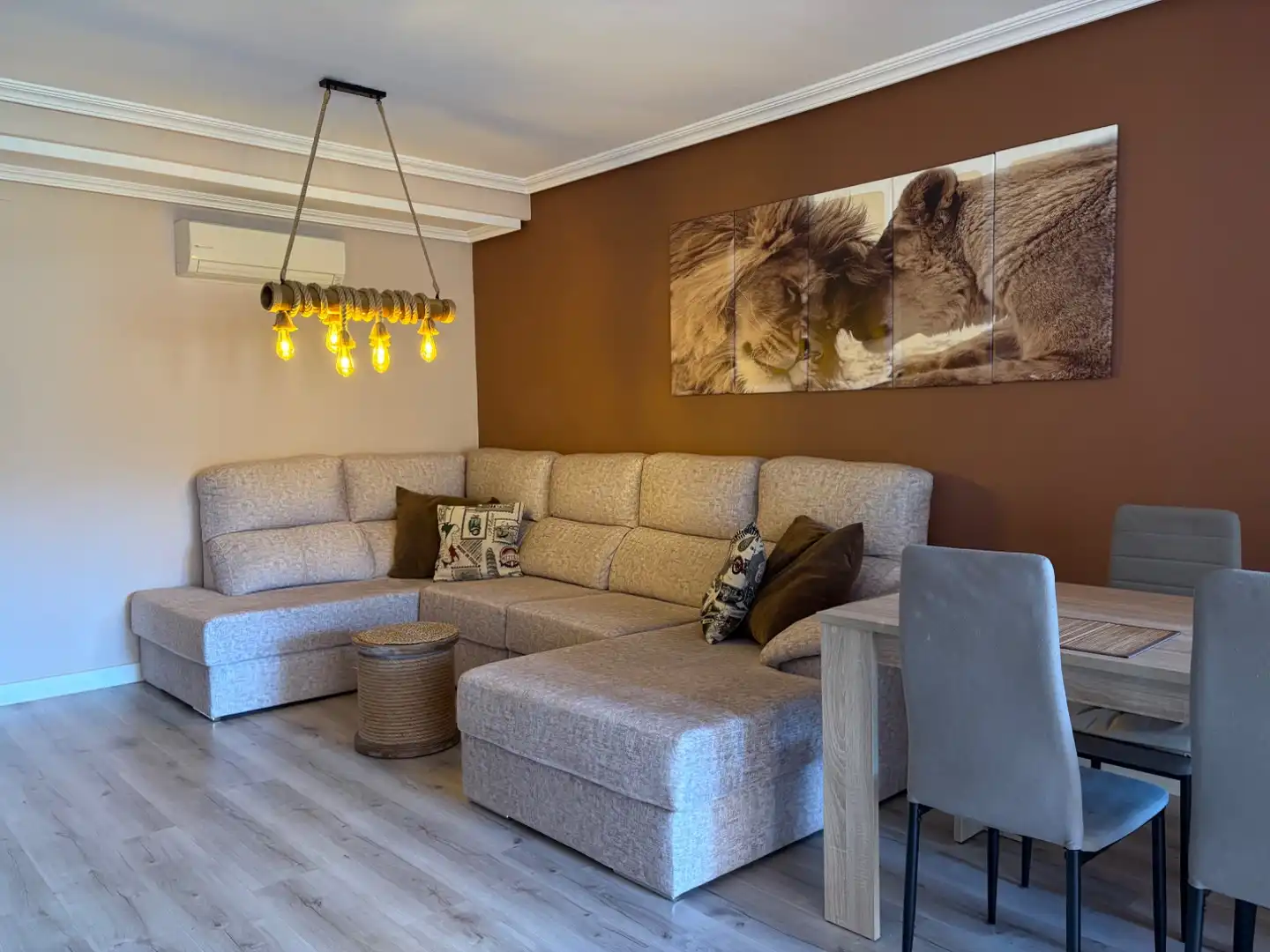 Houses for sale in Calle L'isle D'abeau, 8, San Vicente del Raspeig / Sant Vicent del Raspeig