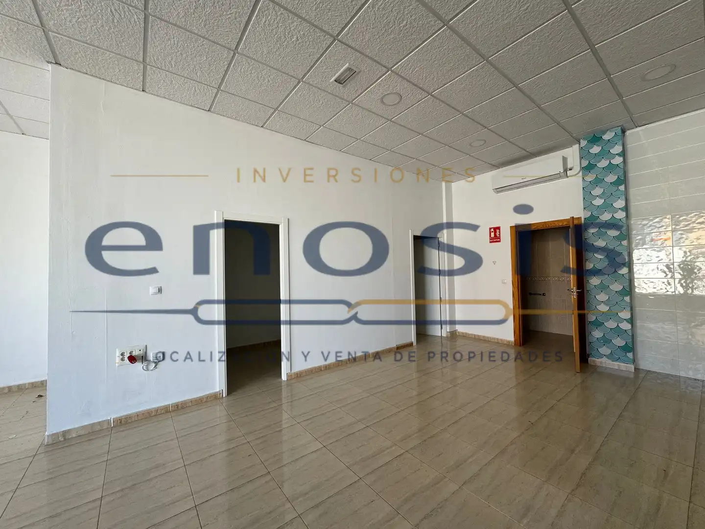 Local comercial de lloguer a Avenida Torre Pacheco, imagen 3
