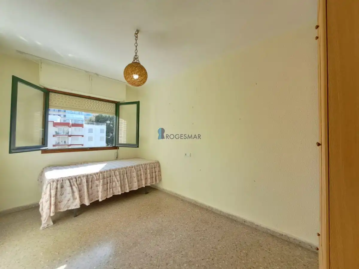 Schlafzimmer von Wohnungen zum Verkauf in Benicasim / Benicàssim mit Klimaanlage, Terrasse und Gemeinschaftspool