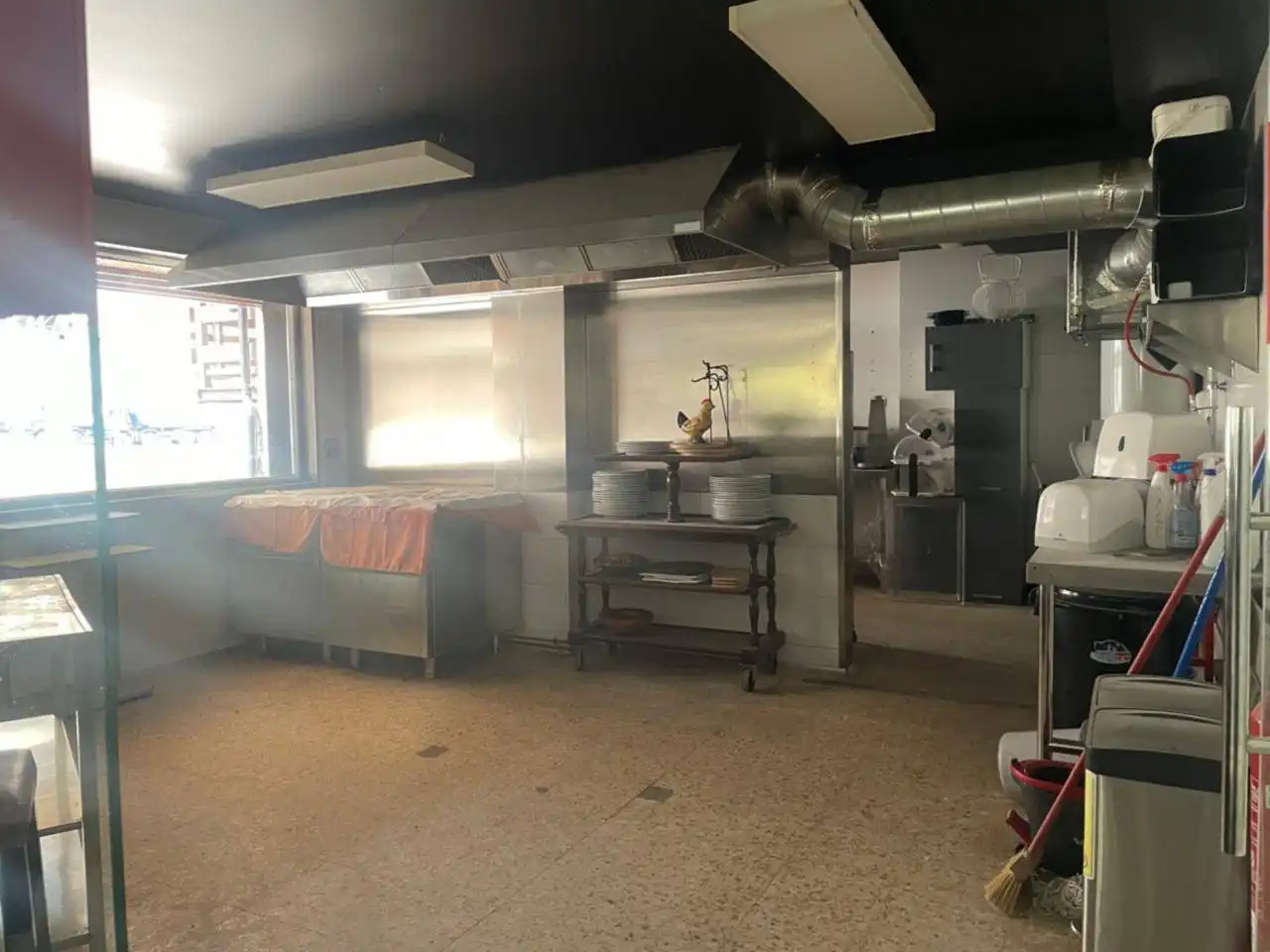 Local comercial en venda a Avenida d´Encamp, imagen 8