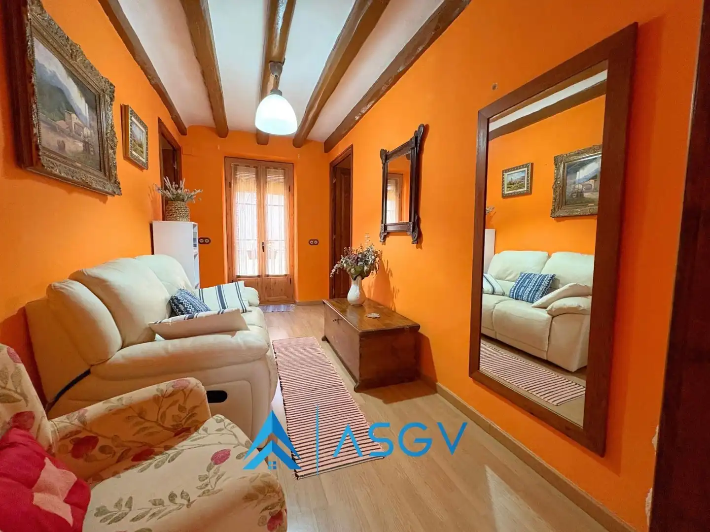 Sala de estar de Casa o chalet en venta en Torrelavit con Calefacción, Terraza y Balcón