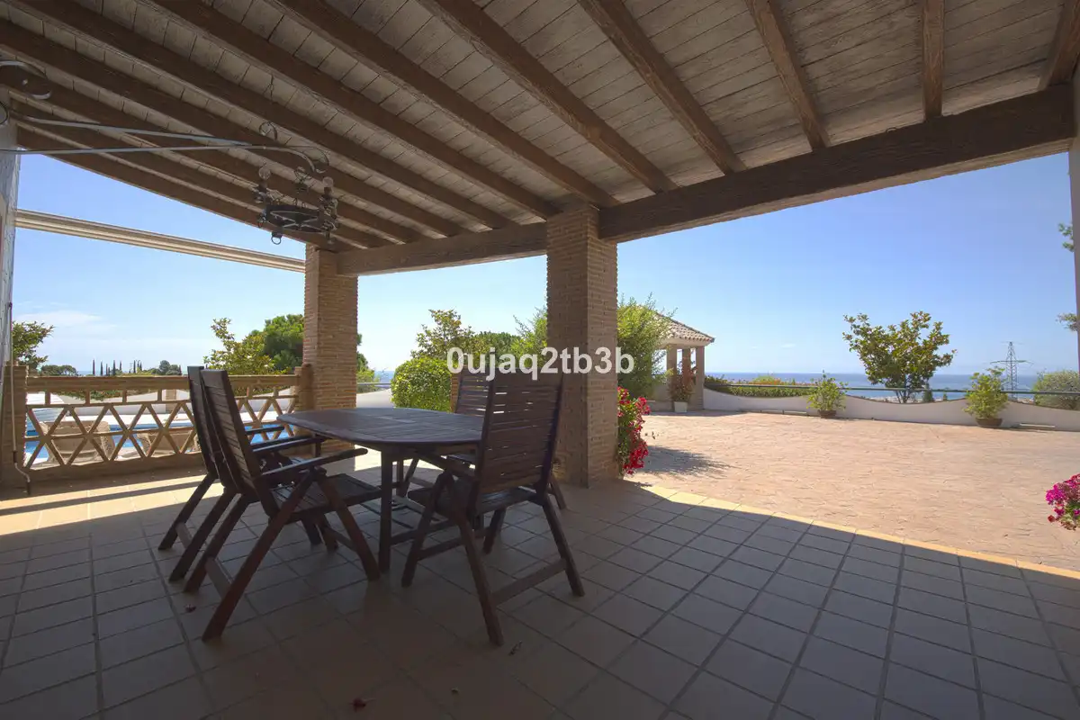 Xalet amb piscina en venda a Altos de Estepona, imagen 4