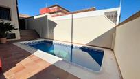 Schwimmbecken von Haus oder Chalet zum verkauf in San Pedro del Pinatar mit Klimaanlage, Terrasse und Schwimmbad