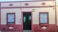 Vista exterior de Casa adosada en venda en Montijo amb Aire condicionat