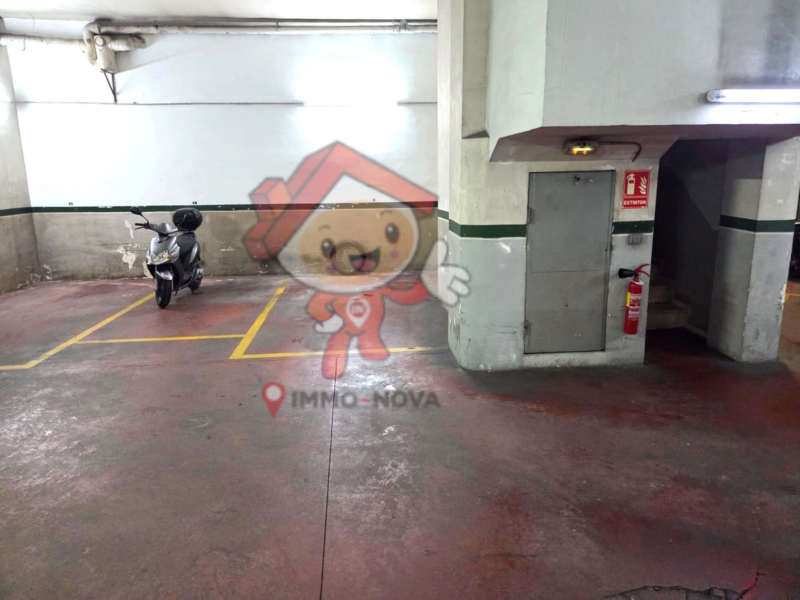 Garatge en venda a Carrer Marathon, 37, Cerdanyola Sud