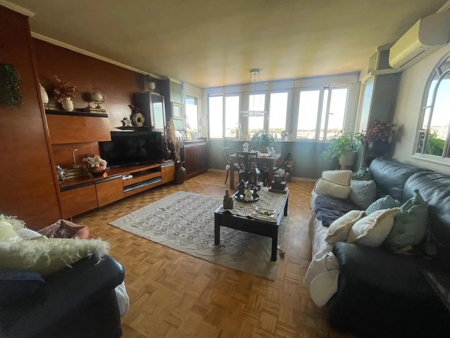 Living room of Flat for sale in Leganés  with Air Conditioner, Heating and Storage room