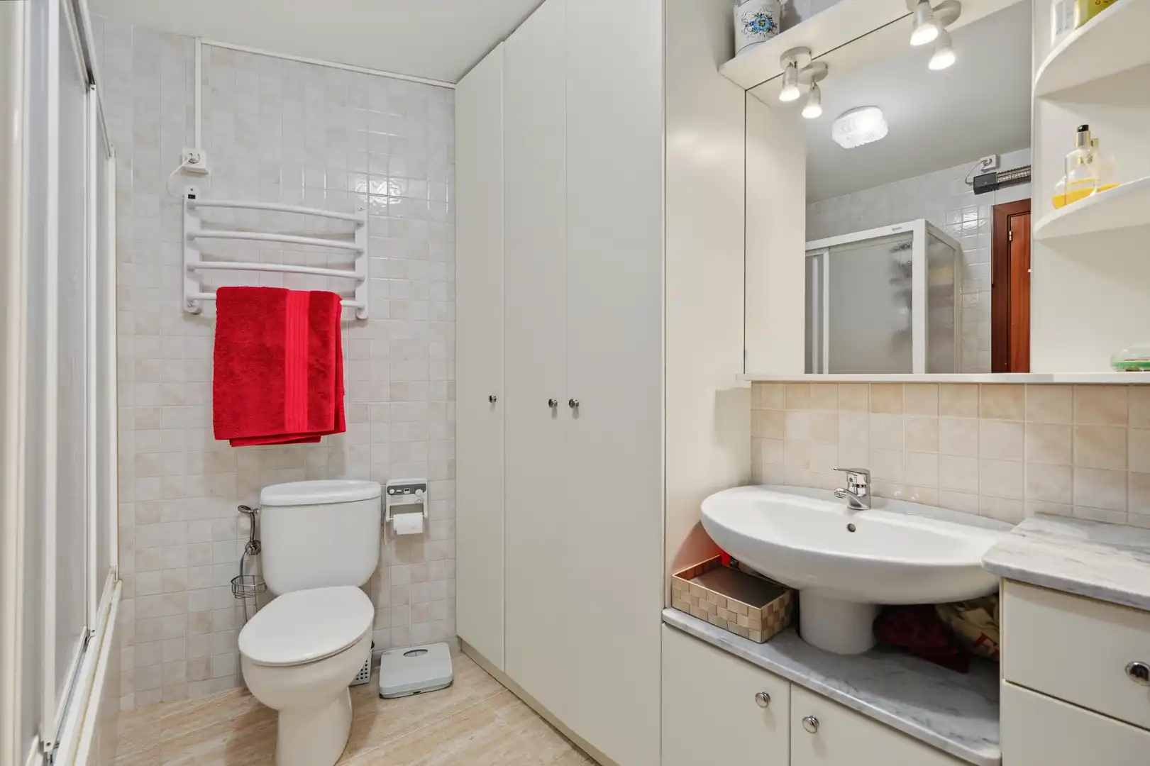 Bathroom of Flat for sale in Maçanet de Cabrenys  with Heating, Terrace and Oven