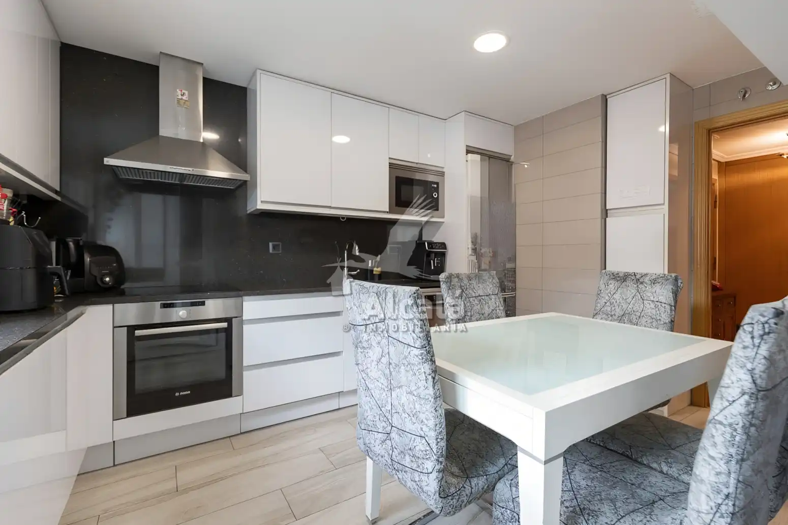 Cocina de Piso en venta en Arganda del Rey con Aire acondicionado, Calefacción y Jardín privado