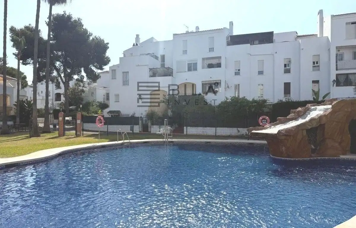 Ático en venta en Cerrado de Elviria, Elviria