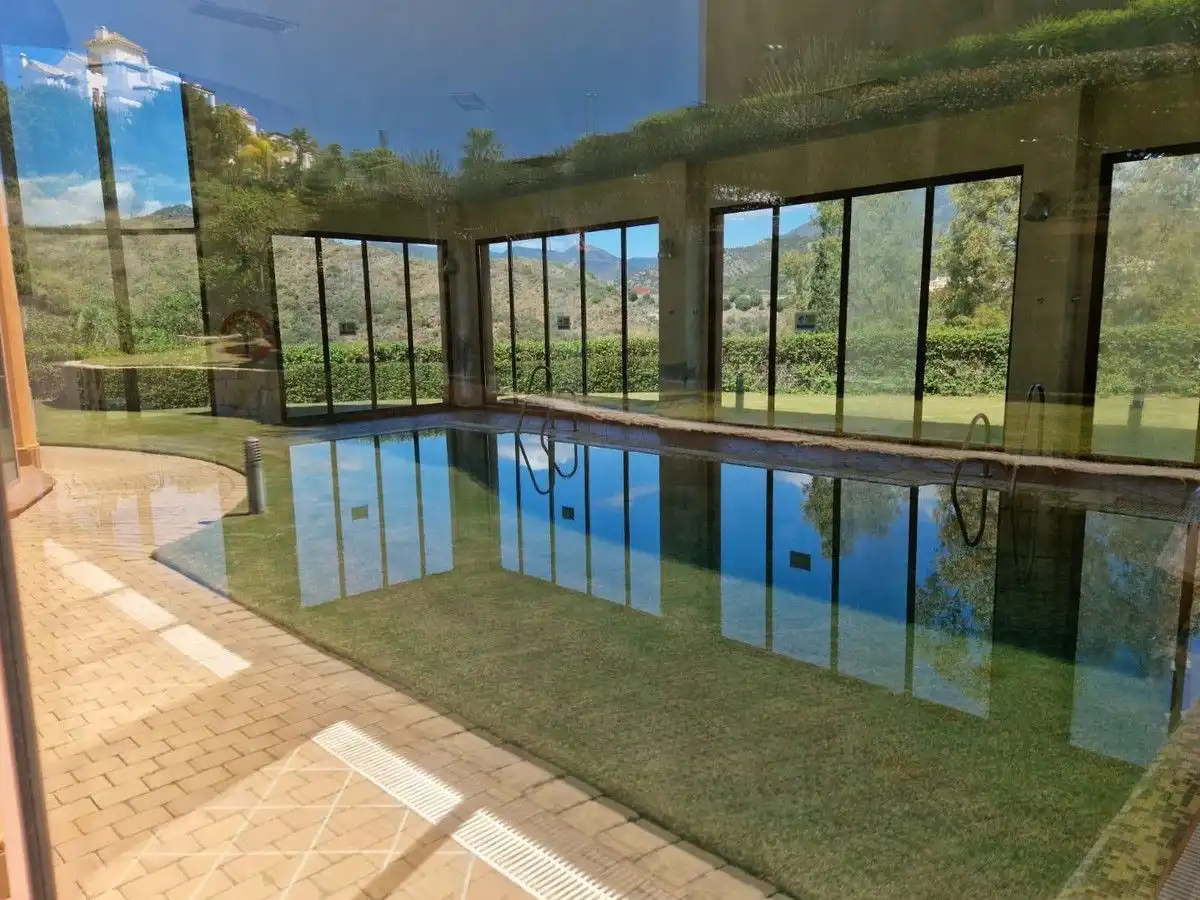 Apartamento con piscina en venta en Benahavís pueblo, imagen 23
