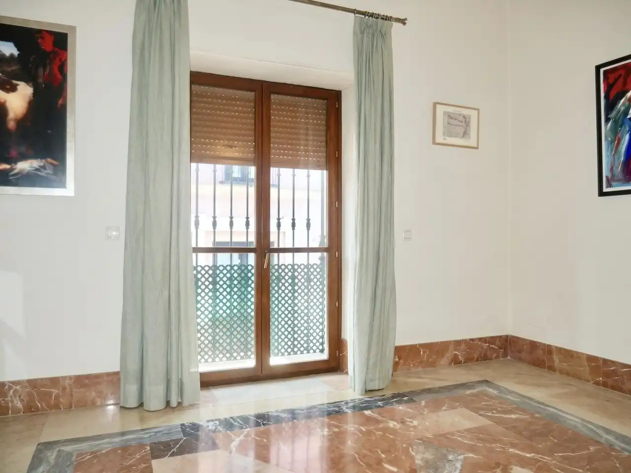 Flat for sale in Sevilla  with Air Conditioner, Terrace and Furnished